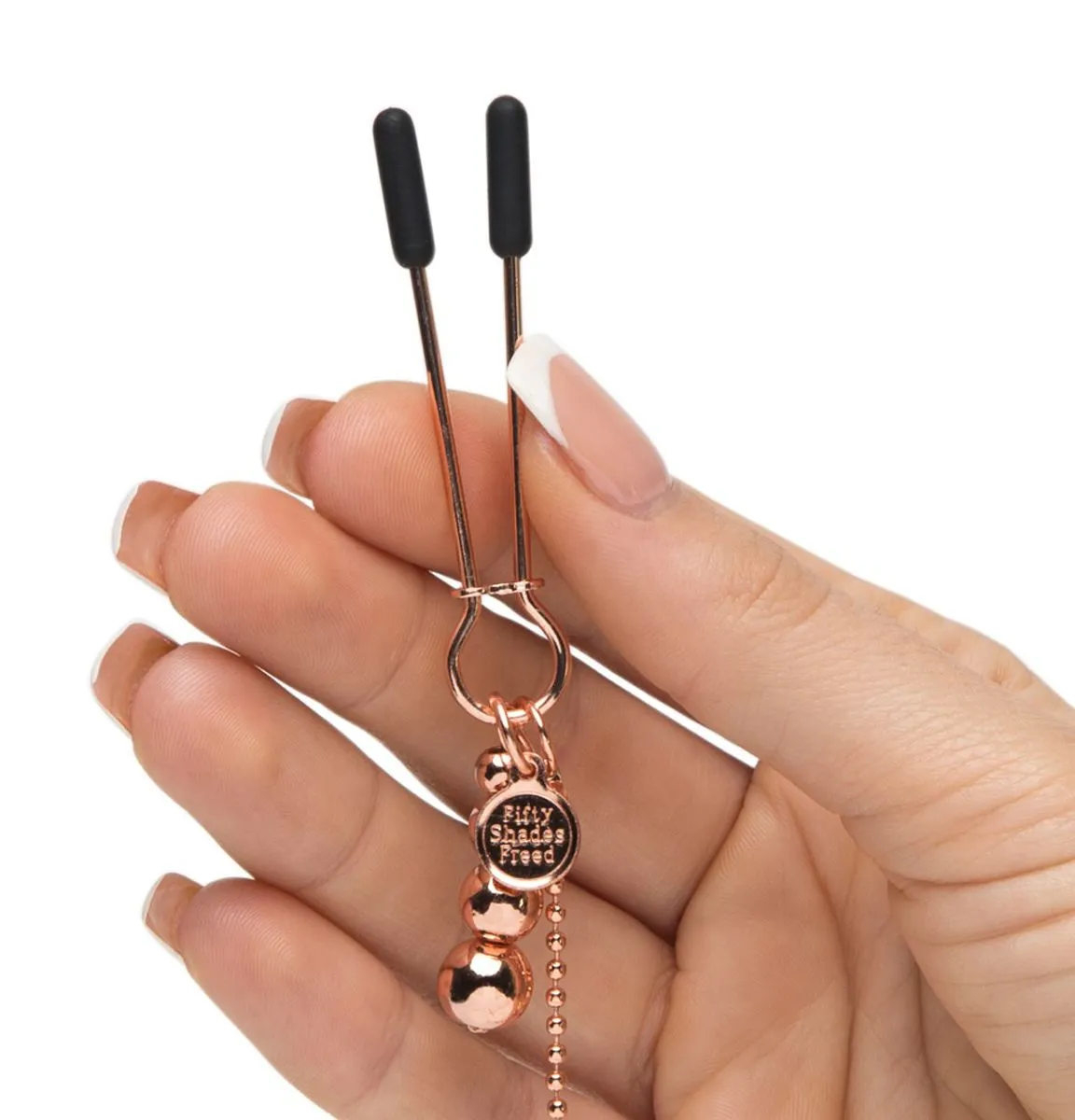 Fifty Shades Of Grey Fifty Shades Freed - All Sensation Chain Nipple Clamps 6 Fifty Shades Of Grey Fifty Shades Freed - All Sensation Chain Nipple Clamps - Imagen 4